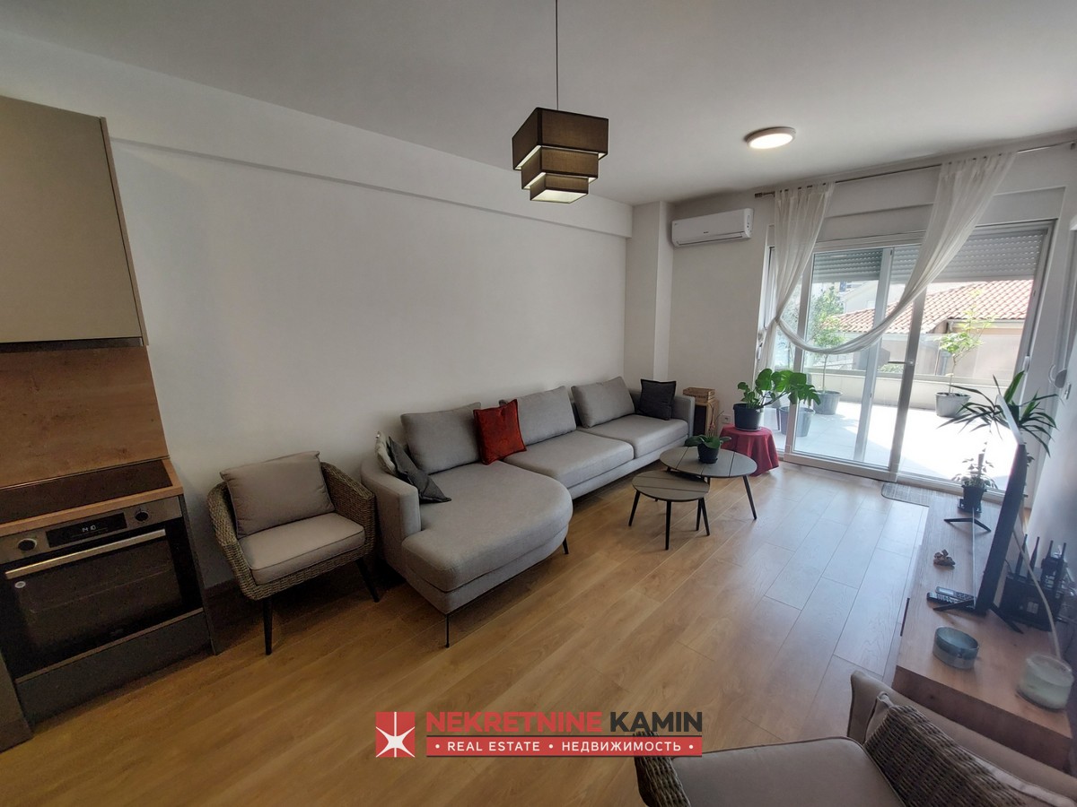 One-Bedroom Apartment with a Terrace of about 40 m² in a New Building, Budva